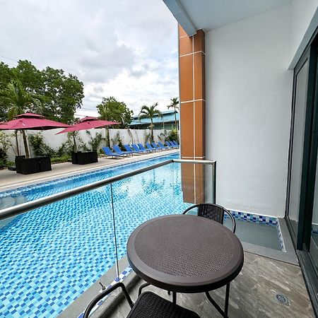 Venus Royale Hotel 코른 외부 사진