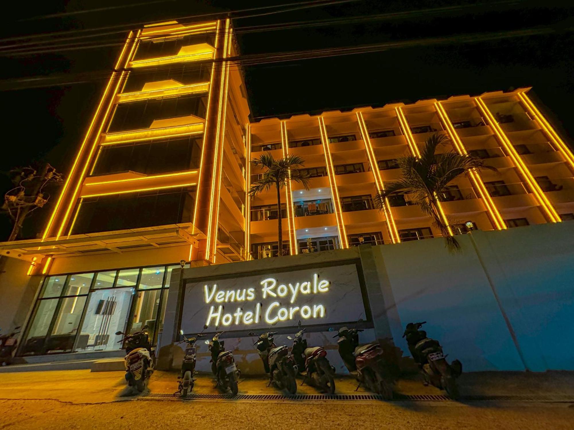 Venus Royale Hotel 코른 외부 사진